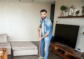 Alişan tektaş yüzüğü taktı