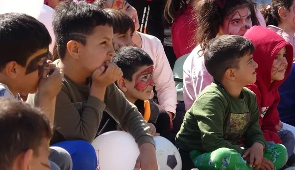 1678366208987.jpg Asrın felaketinin yaraları sarılıyor! Jandarma depremzede çocukların yanında - 1