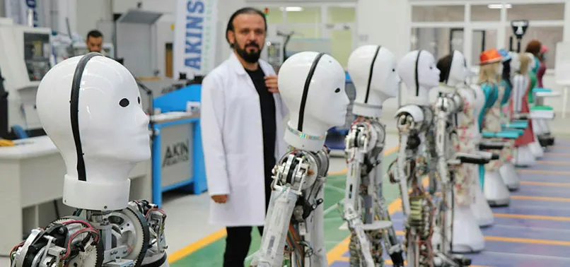 Türkiye’nin ilk insansı robot fabrikası üretimine başladı