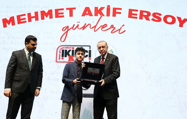 baskan-erdogandan-chp-ve-deme-ders-niteliginde-ayar-teroristle-ayni-dili-konusan-terorist-muamelesi-gorur-1703541648300.jpg Başkan Erdoğan'dan CHP ve DEM'e ders niteliğinde ayar: Teröristle aynı dili konuşan terörist muamelesi görür - 9