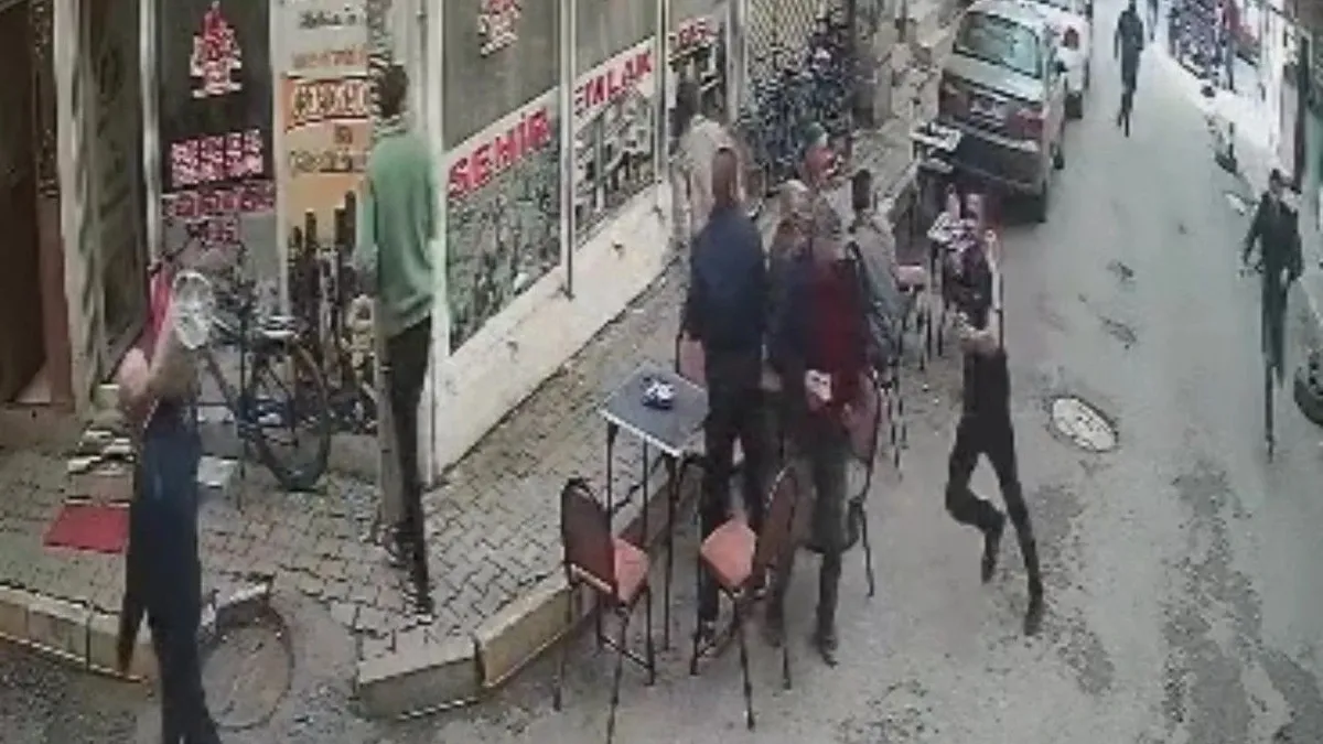 Iğdır'da silahlı kovalamaca Sokak ortasında panik anları kamerada