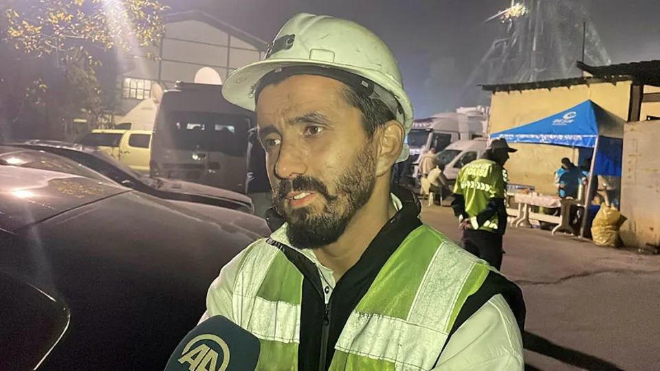 Maden ocağında yaşadığı dehşet dolu anları anlattı: Raydaki vagonlar bile duvarlara çarpmış | İşçi gözyaşlarına boğuldu
