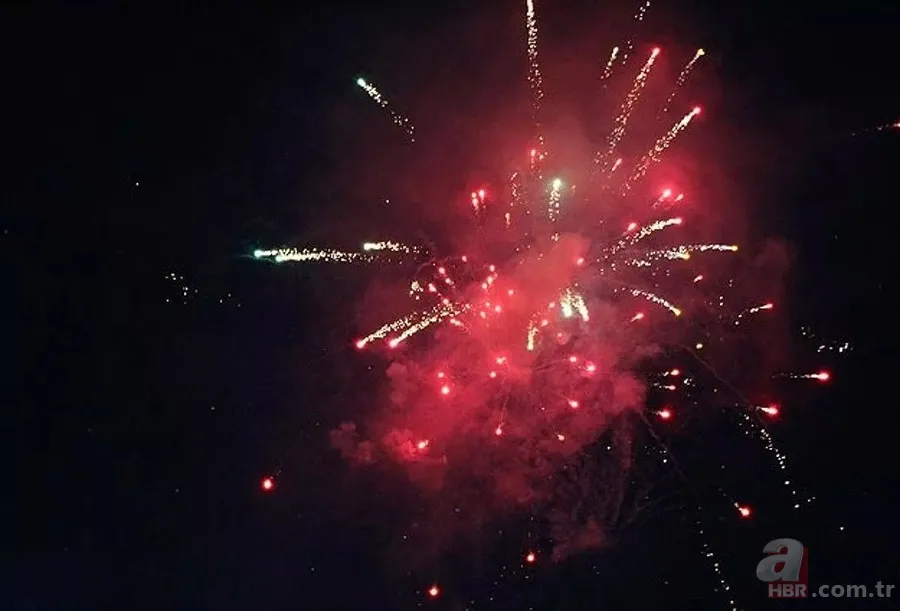 Harbiye Açıkhava’da havai fişek dehşeti! Göksel konserine gelenler kanlar içinde kaldı 3