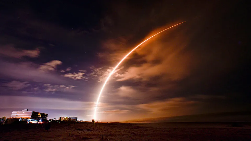 SpaceX uzaya 4 ton kargo gönderdi!