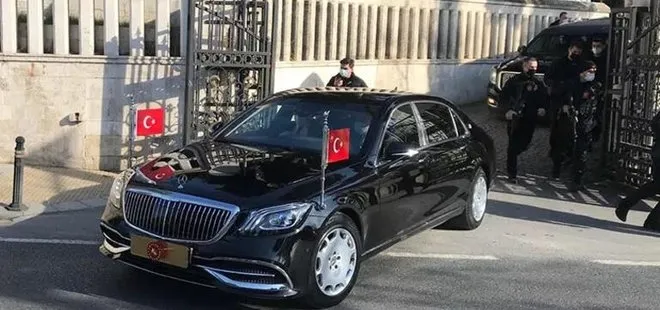 Başkan Recep Tayyip Erdoğan anne ve babasının mezarını ziyaret etti