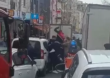 Önce zıpladı sonra yumrukladı! Yer: Kağıthane