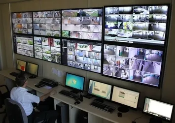 O Astsubay, darbecilerin yüzüne "zoom" yapmış