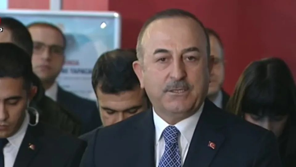 Bakan Mevlüt Çavuşoğlu’ndan Libya tezkeresi için CHP’ye kritik ziyaret