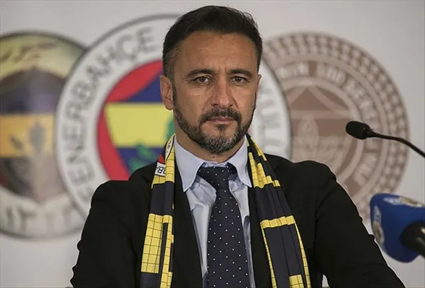 fenerbahcenin-yeni-teknik-direktoru-belli-oldu-vitor-pereira-fenerbahcede-1625243224399.jpg Fenerbahçe'nin yeni teknik direktörü belli oldu! Vitor Pereira Fenerbahçe'de! - 1