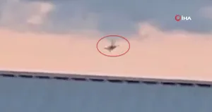 Uçak evin üzerine düştü: 2 ölü