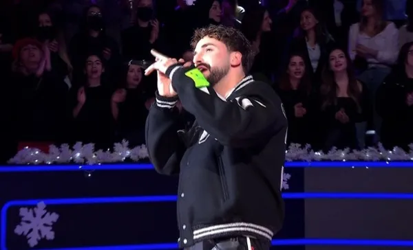 kim-milyoner-olmak-ister-yilbasi-konugu-sefonun-gercek-ismi-ne-milyoner-yilbasi-ozel-konugu-rapci-sefo-nereli-1672494099805.jpg Kim Milyoner Olmak İster yılbaşı konuğu Sefo'nun gerçek ismi ne? Milyoner yılbaşı özel konuğu Rapçi Sefo nereli, kaç yaşında? - 1