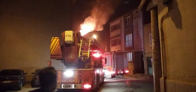 Bursa İnegöl’de mobilya fabrikasında yangın çıktı