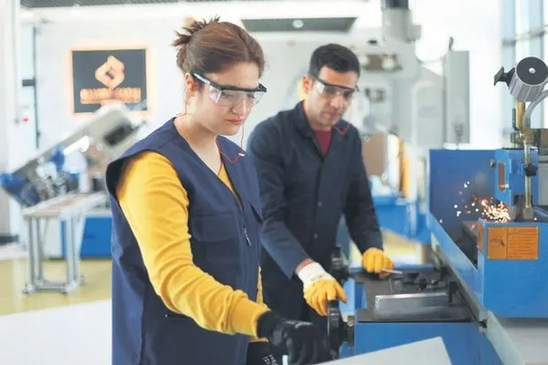 İş kurmak isteyenlere cazip fırsatlar! Esnaftan çiftçiye, köylüden kadınlara... Devletin desteğinden kimler nasıl yararlanabilir?