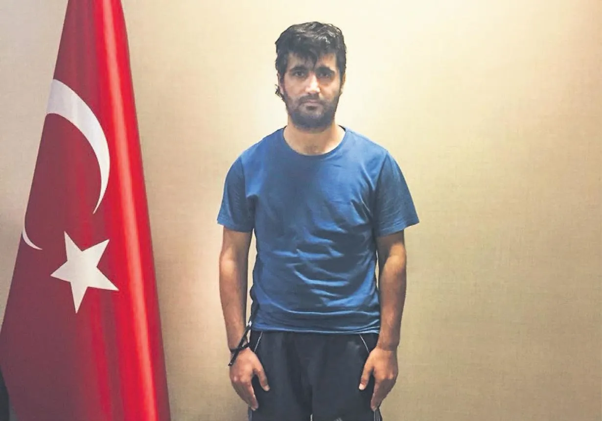 3 FETÖ elebaşısı Türkiye’ye getirildi