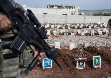 Afrin'de terörist mezarları bulundu
