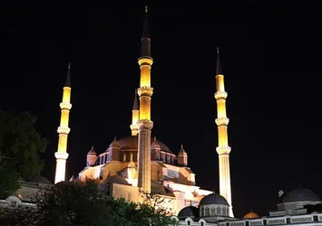 Bugün Berat Kandili