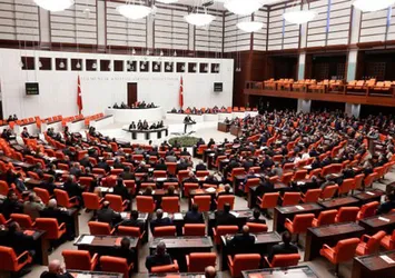 TBMM kararıyla bazı okullar KHK'dan çıkarıldılar