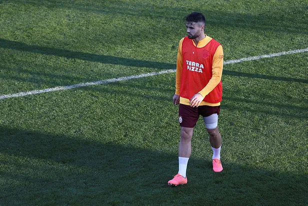 Ahmet Çalık hangi takımlarda oynadı? Galatasaray’da oynadı mı? Ahmet Çalık’ın futbol kariyeri