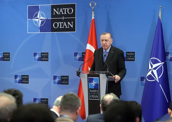 Son dakika: Başkan Erdoğan yurda döndü! Brüksel dönüşü Başkan Erdoğan basın mensuplarının sorularını yanıtladı