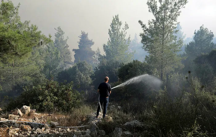 Kudüs’te orman yangını: 4 yaralı! 10 bin Yahudi yerleşimci ve bir hastane tahliye edildi