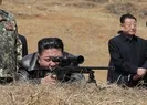 Kim Jong-un yeni oyuncağıyla poz verdi