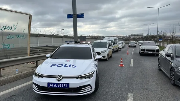 Son dakika: Beykoz’da hareket halindeki otomobile saldırı: "Çerkes Cengiz" silahlı saldırıda yaralandı - 4