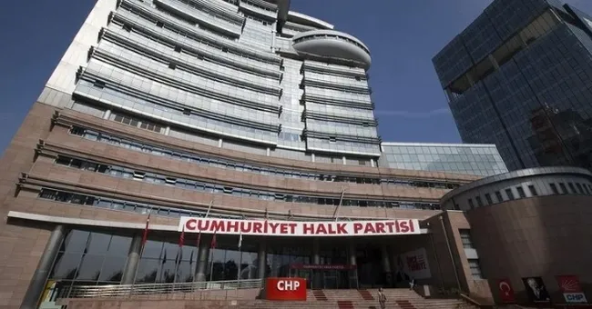 CHP Foça yönetimi istifa etti! Bu istifalarla birlikte yönetim düştü