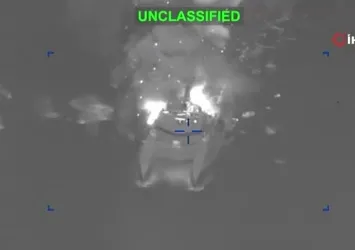 ABD İran Donanması'na böyle saldırdı!