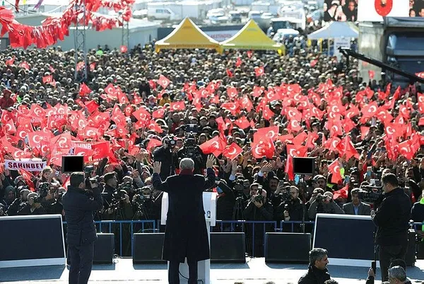 deprem-bolgesinde-ihya-ve-insa-calismalari-tam-gaz-dun-gaziantep-ve-kilis-bugun-elazig-baskan-erdogan-deprem-b-1680329862318.jpeg Deprem bölgesinde ihya ve inşa çalışmaları tam gaz! Başkan Erdoğan'dan Elazığ'da önemli açıklamalar - 8