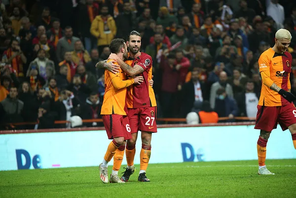 galatasaraydan-hataya-farkli-tarife-galatasaray-4-0-hatayspor-mac-sonucu-1673636751200.jpg Galatasaray'dan Hatay'a farklı tarife! Galatasaray 4-0 Hatayspor (MAÇ SONUCU) - 7