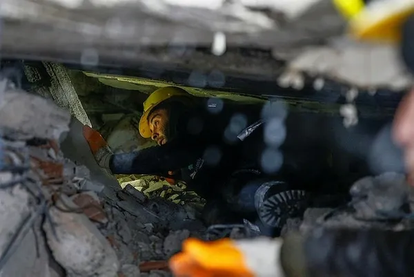 1677750649603.jpg Deprem bölgesine giden itfaiyeci: O olay beni çok etkiledi - 2