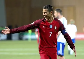 Real Madrid'den Ronaldo'ya yeni sözleşme