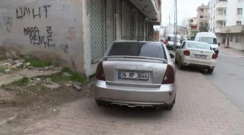 esenyurtta-16-yasindaki-kiz-3-kattaki-balkondan-dustu-o-anlar-kamerada-1640696000512.jpg Esenyurt’ta 16 yaşındaki kız 3. kattaki balkondan düştü! O anlar kamerada - 1