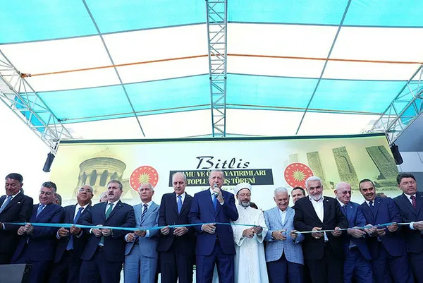 baskan-erdogandan-muhafelete-yerel-secim-gondermesi-olmus-ati-kamcilamanin-kimseye-bir-faydasi-olmaz-1692971996973.jpg Başkan Erdoğan'dan muhafelete yerel seçim göndermesi: Ölmüş atı kamçılamanın kimseye bir faydası olmaz - 5