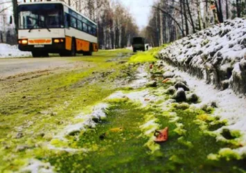 Rusya'da yağan yeşil kar paniğe neden oldu