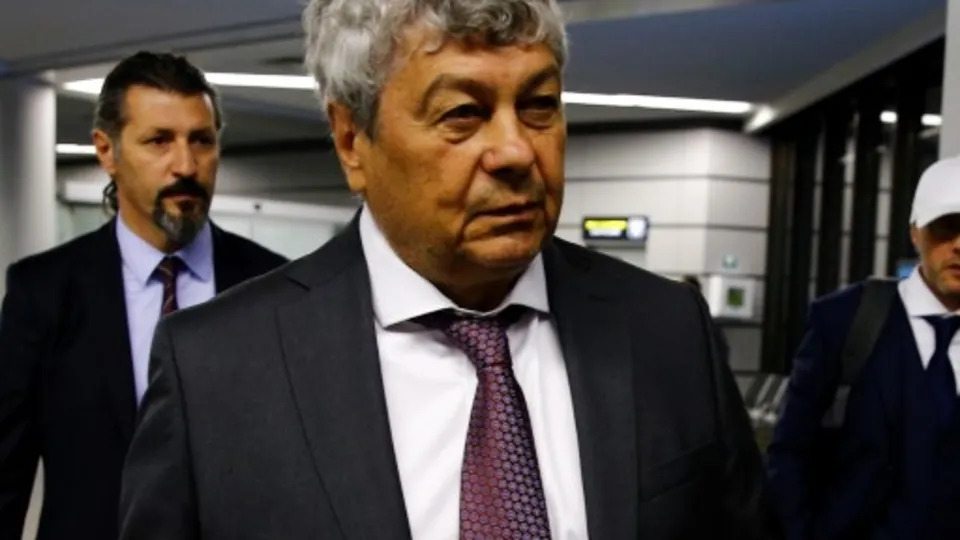 Milli takımın yeni hocasını canlı yayında açıkladı