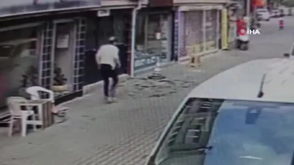 Muğla’da korkunç olay! Genç kızın metrelerce yükseklikten düşme anı kamerada