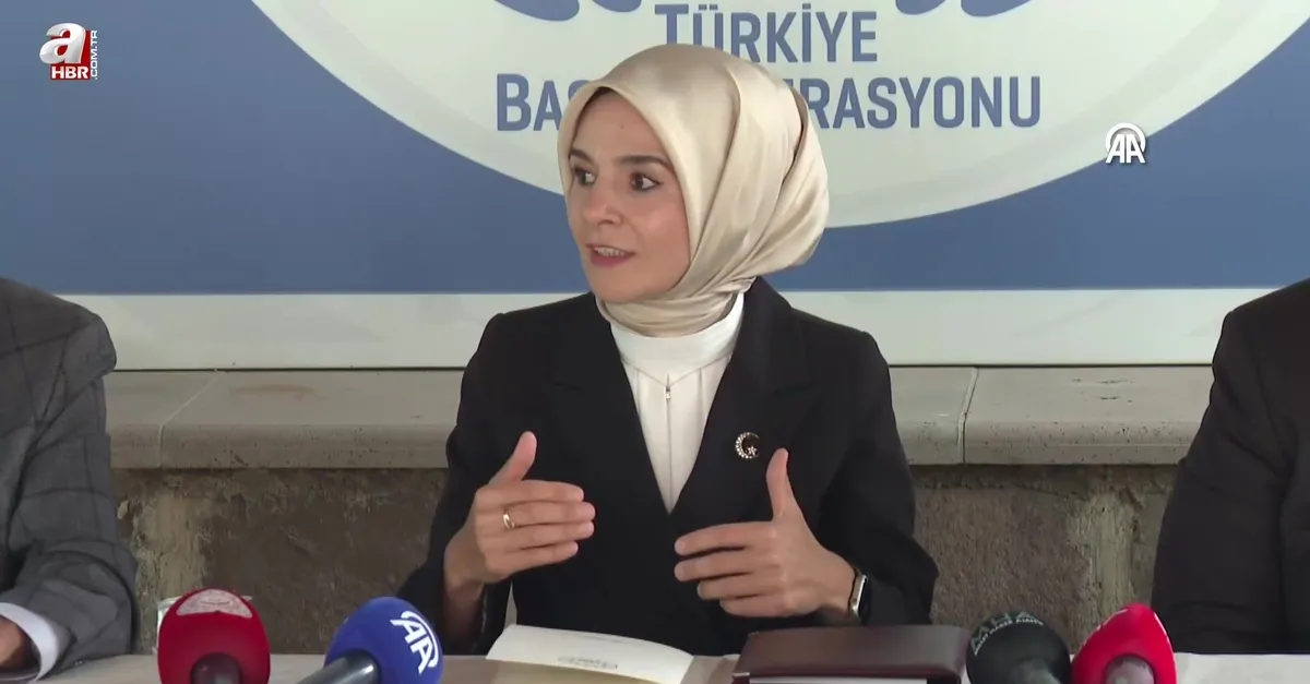 Aile ve Sosyal Hizmetler Bakanı Mahinur Özdemir Göktaş'tan sosyal medya düzenlemesi açıklaması