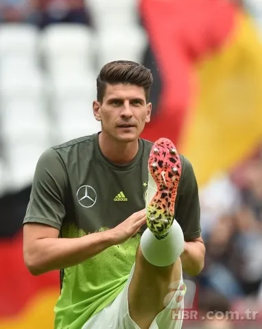 Mario Gomez'den Almanlara tokat gibi Türkiye yanıtı! 1
