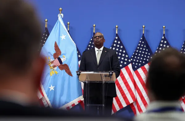 ABD ve İngiltere arasında yakın temas! Perde arkasında ne var?