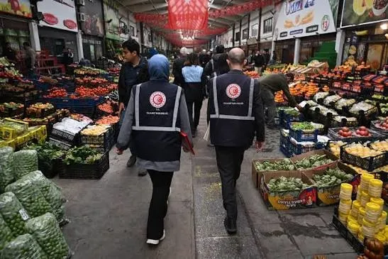 Sofradaki sülale boyu soyguna son darbe: Ticaret Bakanı Ömer Bolat yeni hal yasasını ve fahiş fiyat cezalarını duyurdu - 7