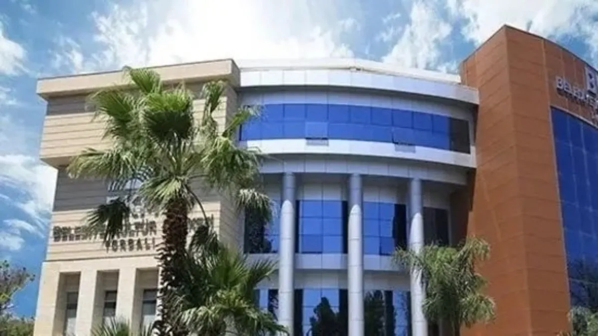 CHP’li Torbalı Belediye Başkanı Övünç Demir’in naylon faturalı saltanatı