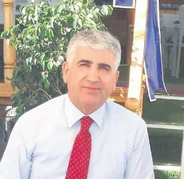 chpli-mersin-buyuksehir-belediyesinde-a-haber-muhabiri-mehmet-mirasa-tehdit-1636864373263.jpeg CHP’li Mersin Büyükşehir Belediyesi'nde A Haber muhabiri Mehmet Miras'a tehdit - 1