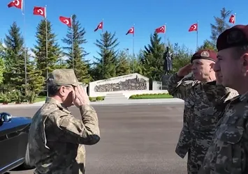 Genelkurmay Başkanı Bayraktaroğlu'ndan Özel Kuvvetler Komutanlığına ziyaret