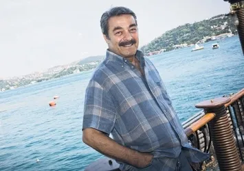 Kadir İnanır uyandı Mehmetçiği sordu