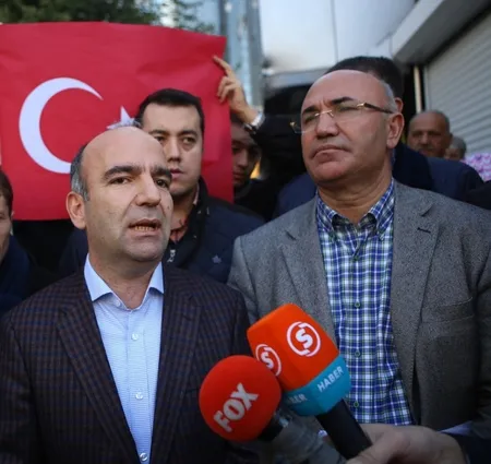 1581111138773.jpg 'Siyasi ayak' propagandası yapanlara! İşte CHP’nin FETÖ arşivi - 9