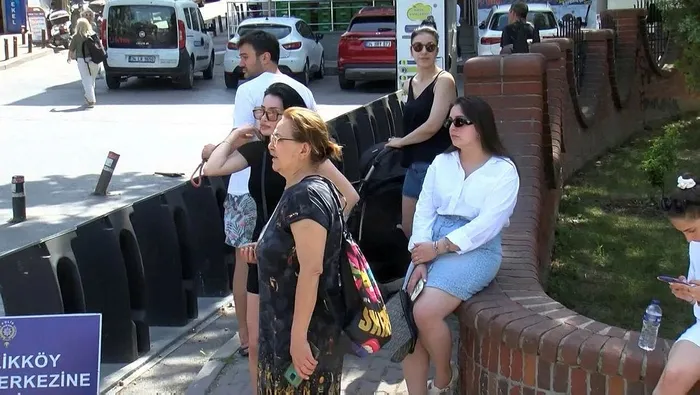 istanbulda-kopege-istismar-iddiasi-ortalik-karisti-o-anlar-kamerada-1717674808152.jpeg İstanbul'da köpeğe istismar iddiası! Ortalık karıştı! O anlar kamerada... - 4