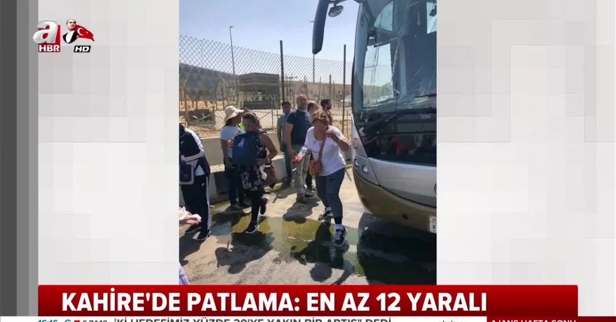 Mısır'da turist otobüsünde patlama | Video