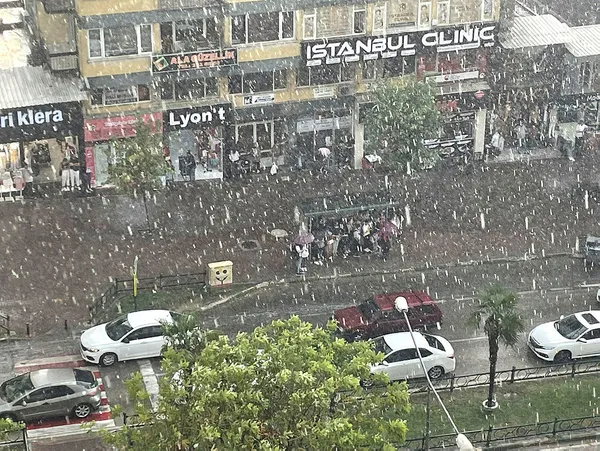 1661353347478.jpg Meteoroloji ve AFAD uyardı! Kuvvetli sağanak yağış o güne kadar sürecek! İstanbul Ankara İzmir hava durumu - 10