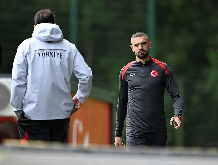 UEFA’dan skandal karar! Bozkurt selamı veren Merih Demiral’a iki maç ceza